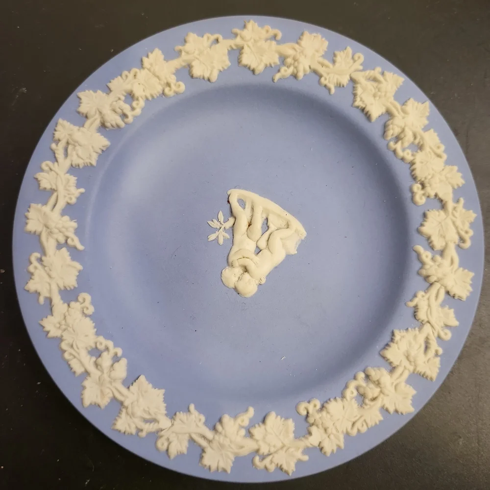 Vintage Wedgwood Porcelain Trinket Dish 4.5"  #1 - Picture 4 of 7